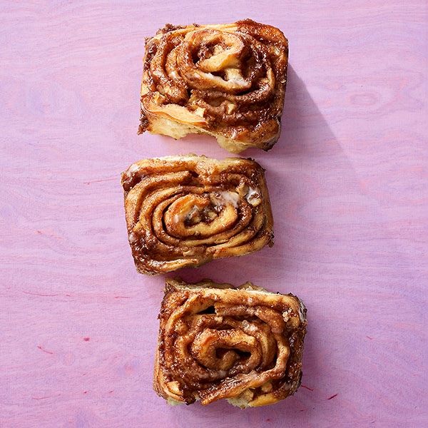 veganes Hefeteiggebäck mit Apfel-Zimt-Füllung