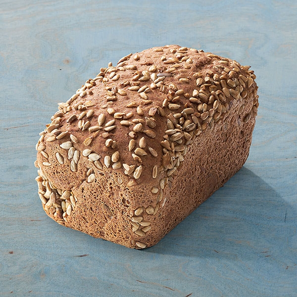 Glutenfreies Brot mit Kürbis- und Sonnenblumenkernen